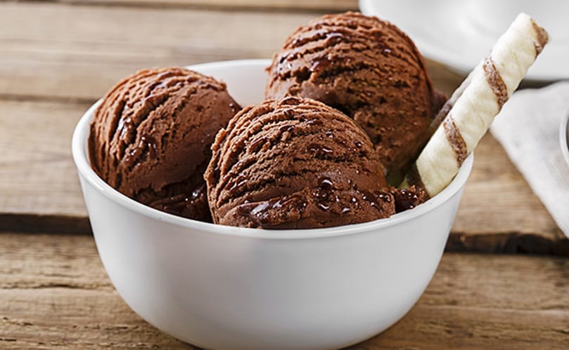 גלידת שוקולד עשירה - FeinCook | לבשל כמו שחלמתם